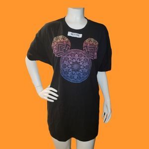 Disney Disneyworld Henna Mickey Silhouette T-shirt Men's Large NWOT